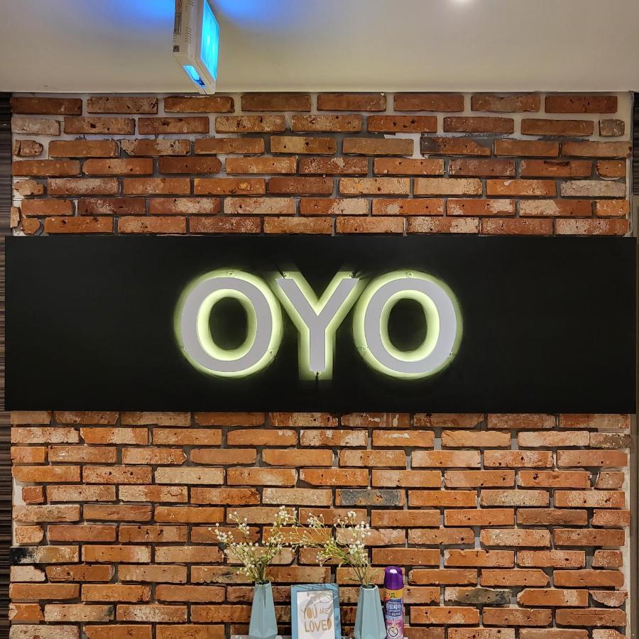 Oyo Hostel Myeongdong 2 โซล ภายนอก รูปภาพ