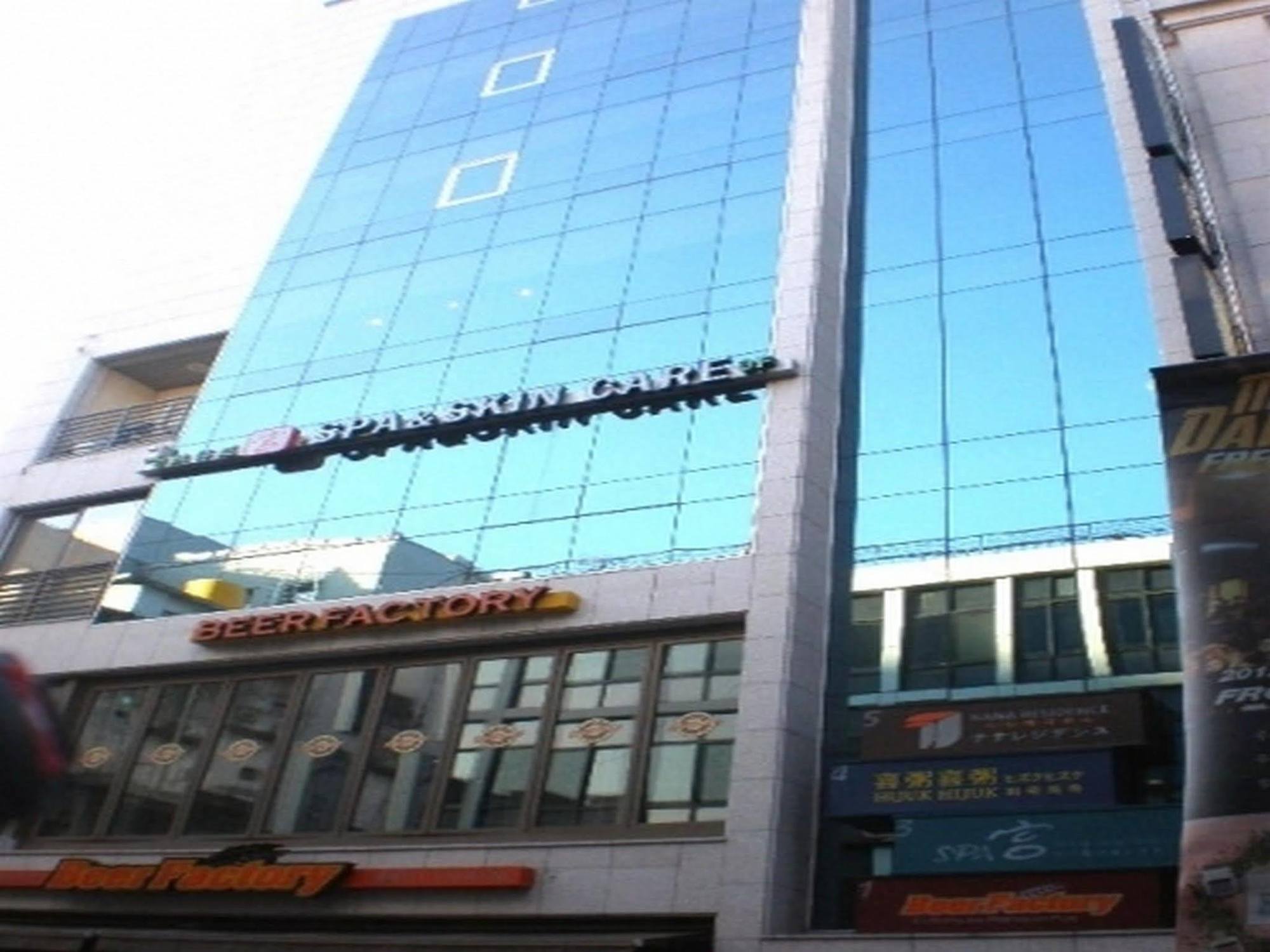 Oyo Hostel Myeongdong 2 โซล ภายนอก รูปภาพ